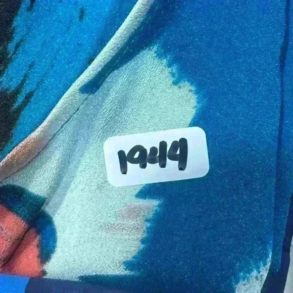 Ivanka Trump Women's Blouse Blue Floral Size S/P Short Sleeve Casual Cottagecore - Picture 9 of 9